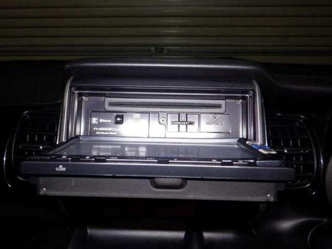 N-BOXカスタムG ターボパッケージ 4WD　ナビ・TV・B/T・両側パワスラ・ETC・HID 660