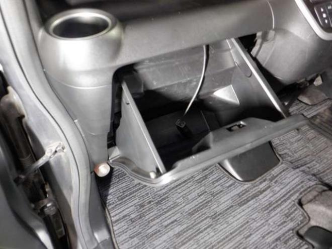 N-BOXカスタムG ターボパッケージ 4WD　ナビ・TV・B/T・両側パワスラ・ETC・HID 660
