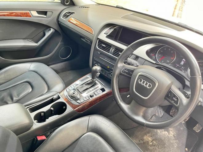 アウディA4アバント2.0TFSIクワトロ 4WD 5年保証 スマキー 電動シート ETC 寒冷地仕様 禁煙 車検整備2年付 修復歴無