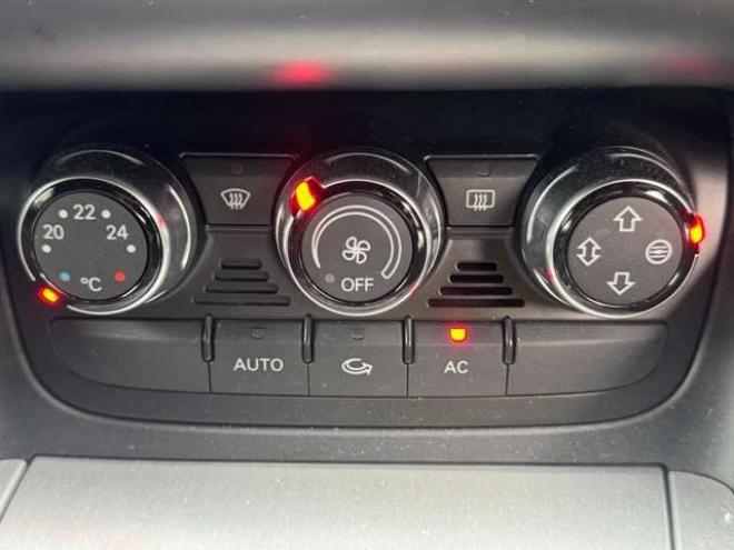 アウディTT クーペ 2.0 TFSI クワトロ 4WD　Bluetooth Bカメラ 正規輸入車 2000