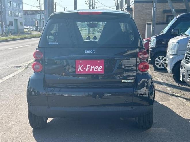 スマートフォーツークーペ ベースグレード　ＥＴＣ　ＡＴ　サンルーフ　キーレスエントリー　アルミホイール　盗難防止システム　ＡＢＳ　ＵＳＢ　Ｂｌｕｅｔｏｏｔｈ　エアコン　パワーステアリング　パワーウィンドウ 2WD 1000 クーペDr