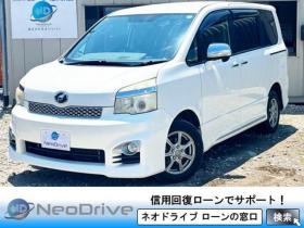 ヴォクシー　2.0ZS煌III 4WD　ローンが不安な方＜優遇ローン＞1年保証　両側Pスラ　後席モニター　Bカメラ