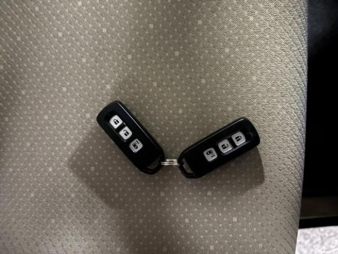 N-BOX（店長おすすめコミコミ車）G Lパッケージ 4WD 660 5Dr