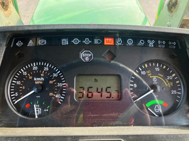 トラクタージョンディア　中古　6400D