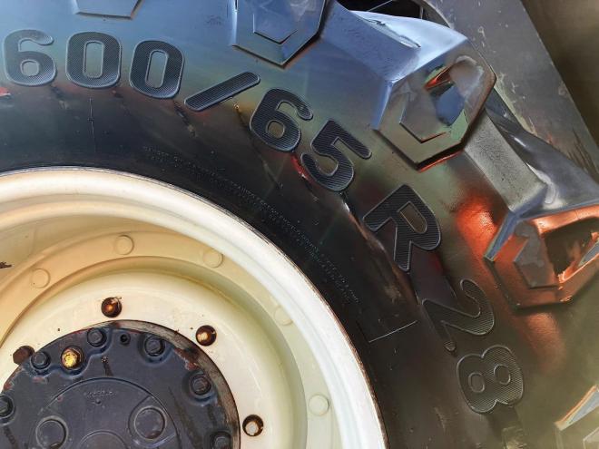 トラクターニューホランド　中古　TM190