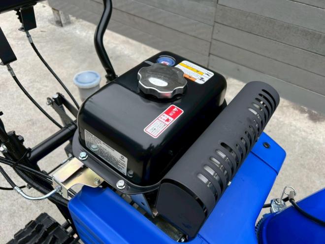除雪機ヤマハ　YT660！2025年式！ブレード搭載！未使用！カバー付き