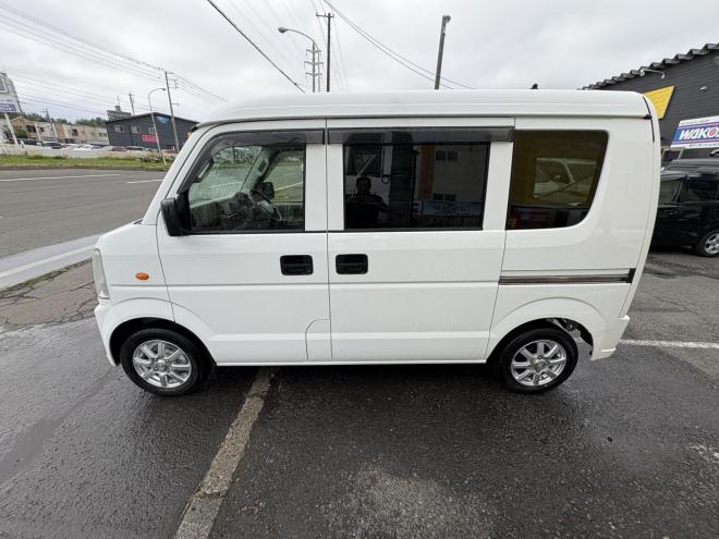 エブリィEVEREY VAN 4WD JION HIGH ROOF本州仕入　寒冷地仕様　リアヒーター　ミラーヒーター　切替4WD　　キーレス　地デジナビ　Bluetooth　バイザー　スタットレス　エンシ゛ンオイル交換　オートマオイル交換 4WD 660 5Dr
