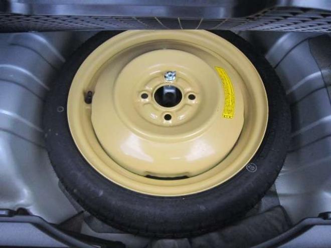 KeiBターボ 4WD　走行4300km 夏冬タイヤ1年間走行無制限保証 660