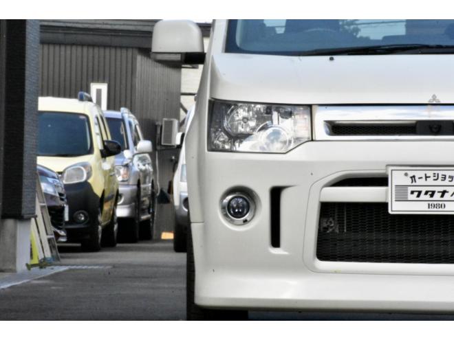 デリカＤ：５　ローデスト　Ｇパワーパッケージ　４ＷＤ　本州仕入　寒冷地仕様　パワースライドドア　純正ナビ／バックカメラ　１８インチホイール　車検２年付