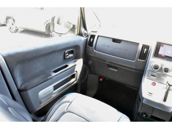 デリカＤ：５　Ｇ　４ＷＤ　本州仕入　オリジナルペイント　リフトアップ　新品フロントガード　社外アルミ　シートカバー　純正フリップダウンモニタ　３６０ドラレコ