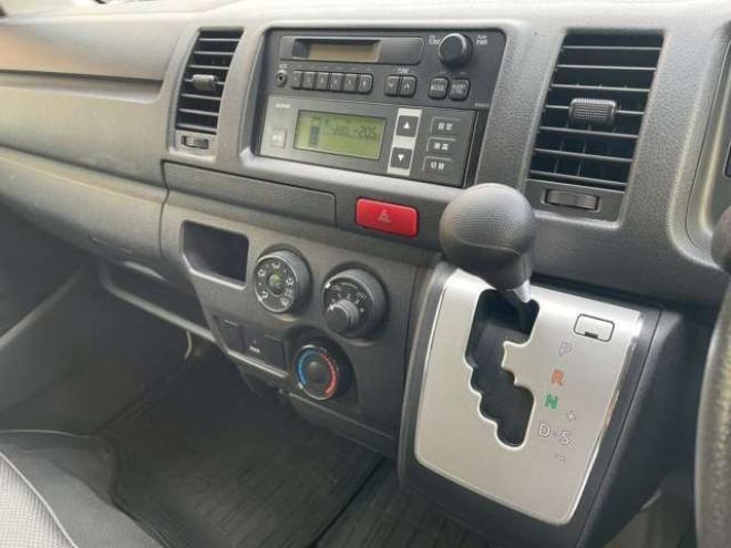 ハイエースバン2.8 中温強化冷凍バン ロング ディーゼルターボ 4WD　-22℃　35℃ 2800