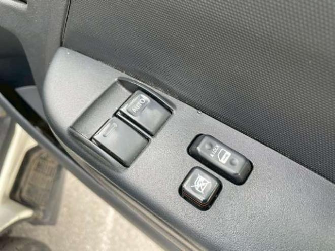 ハイエースバン2.8 中温強化冷凍バン ロング ディーゼルターボ 4WD　-22℃　35℃ 2800