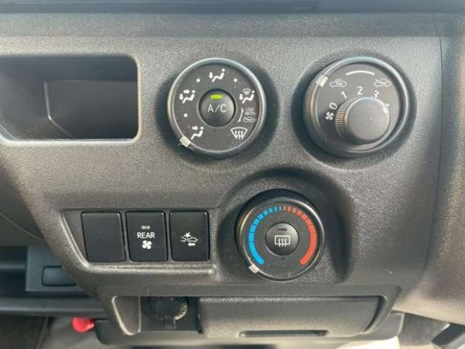 ハイエース2.7 DX ロング ミドルルーフ 4WD　 2700