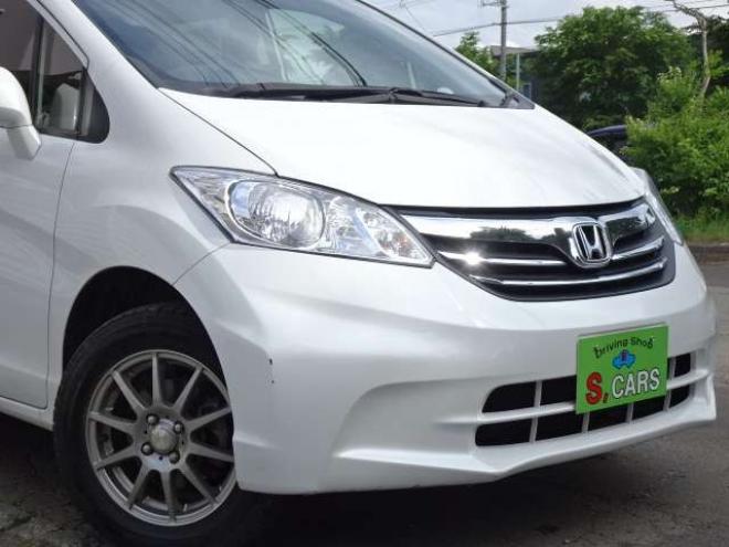 フリード1.5 G ジャストセレクション 4WD　本州車 保証1年 パワスラ Bカメラ　半革 1500