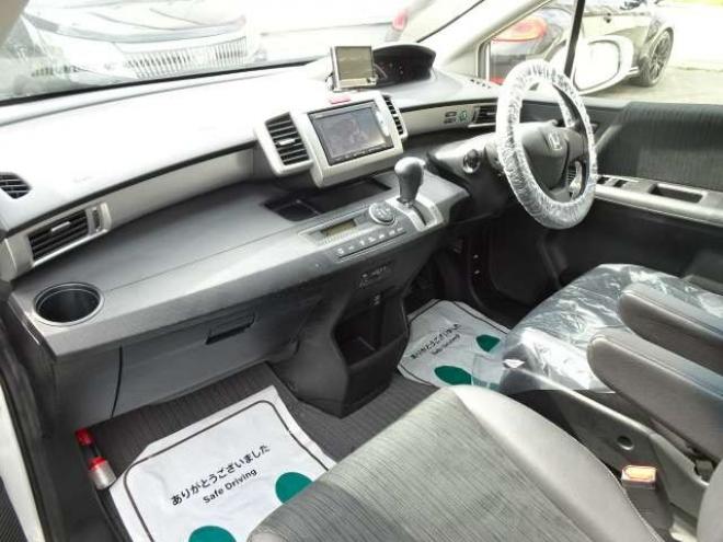 フリード1.5 G ジャストセレクション 4WD　本州車 保証1年 パワスラ Bカメラ　半革 1500