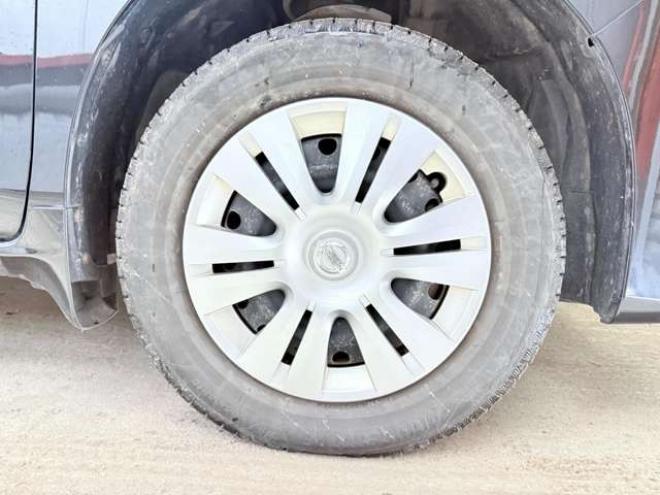 セレナ2.0 20X Vセレクション+Safety 4WD　下部防錆1オナTVナビBカメ後席モニタ 2000