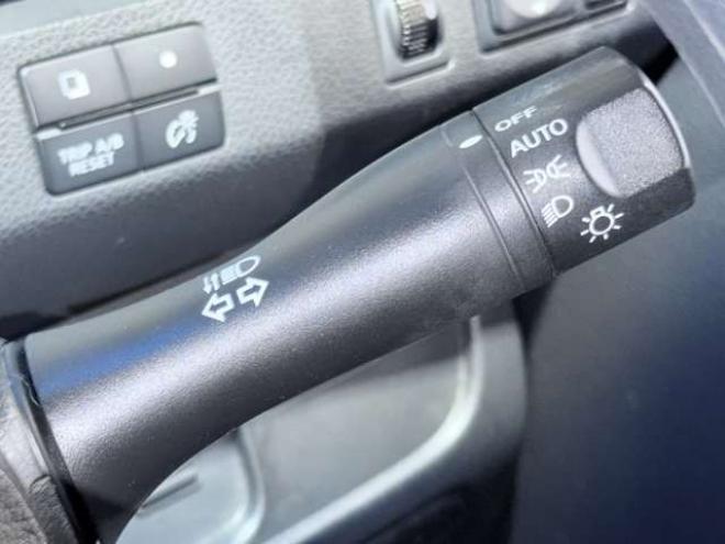 セレナ2.0 20X Vセレクション+Safety 4WD　下部防錆1オナTVナビBカメ後席モニタ 2000