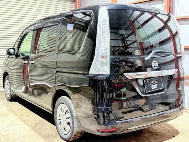 セレナ2.0 20X Vセレクション+Safety 4WD　下部防錆1オナTVナビBカメ後席モニタ 2000