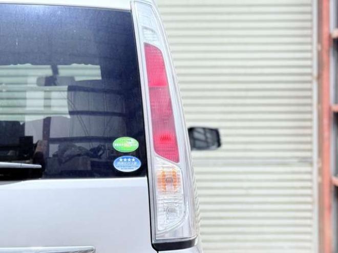 セレナ2.0 ハイウェイスター 4WD　下部防錆 2000