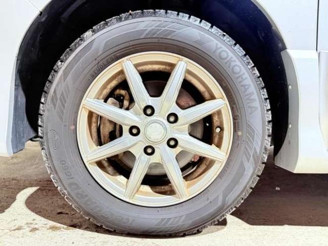 セレナ2.0 ハイウェイスター 4WD　下部防錆 2000
