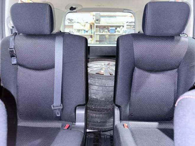 セレナ2.0 ハイウェイスター 4WD　下部防錆 2000