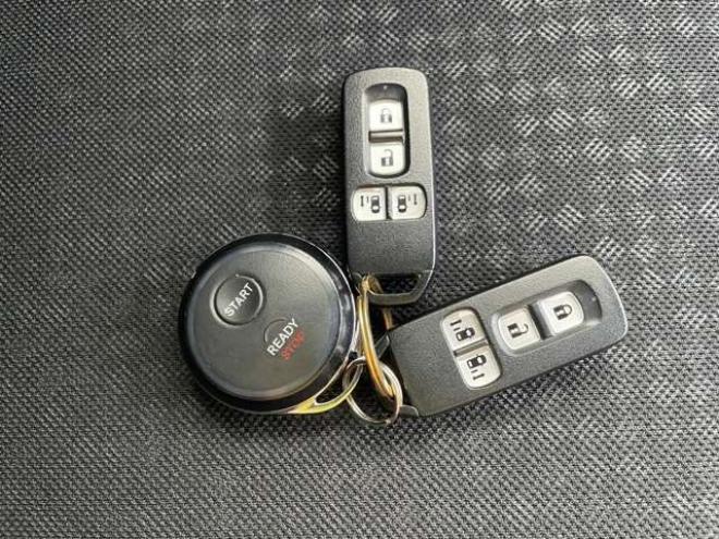 N-BOXカスタムG ターボ Lパッケージ 4WD　1年保証/BTナビ・フルセグBカメラ/エンスタ 660