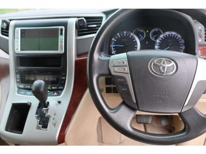アルファード2.4 240X サイドリフトアップシート装着車 4WD　検2年　自社　ローンカノウ 2400