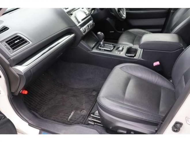 レガシィB4 2.5 リミテッド 4WD　検2年　パドルシフト　Bluetooth 2500