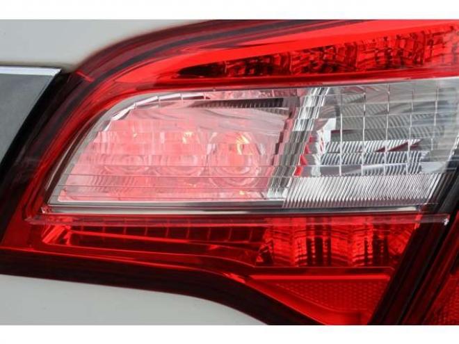 レガシィB4 2.5 リミテッド 4WD　検2年　パドルシフト　Bluetooth 2500