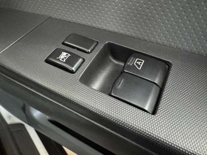 ADNV150 　1.6 VE 4WD　エマージェンシーブレーキ　夏冬タイヤ 1600