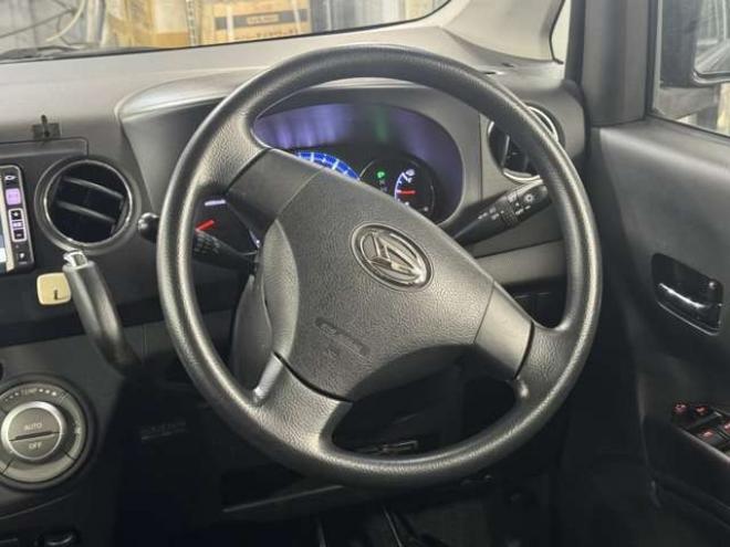 タントエグゼ カスタムS 4WD　ナビ　TV　Bluetooth　HID 660