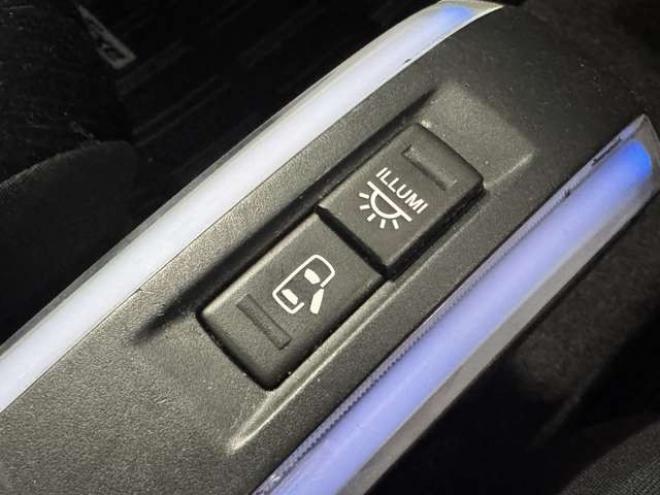 タントエグゼ カスタムS 4WD　ナビ　TV　Bluetooth　HID 660