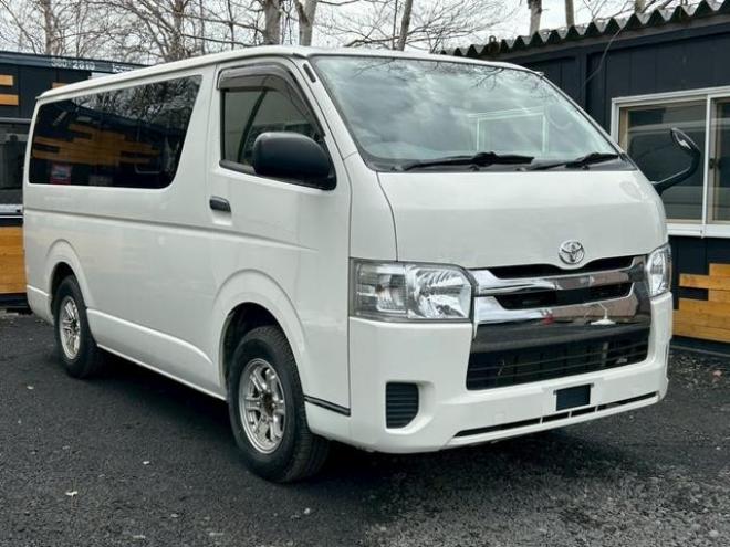 ハイエースバンＤＬ　ＧＬパッケージ　4WD 2800(D) 4Dr