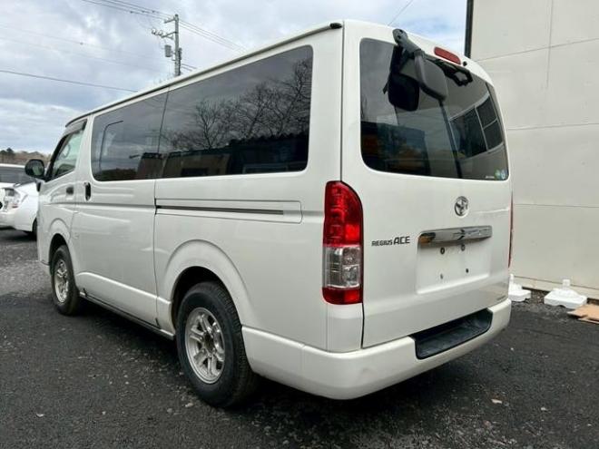 ハイエースバンＤＬ　ＧＬパッケージ　4WD 2800(D) 4Dr
