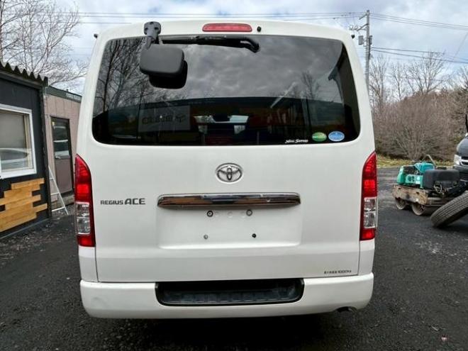 ハイエースバンＤＬ　ＧＬパッケージ　4WD 2800(D) 4Dr