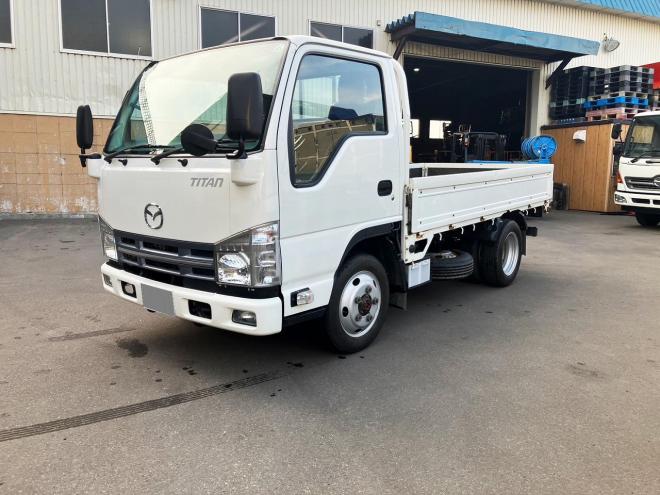 タイタン中古　平ボディ4WD