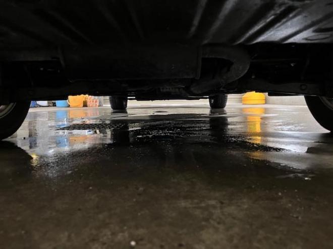 セレナハイウェイスター　寒冷地仕様　禁煙車　ＷＡＫＯＳバリアスコーティング済　純正１５インチＡＷ　社外１５ＡＷ＋スタッドレスタイヤ付　両側パワースライドドア　カロッツェリアディスプレイオーディオ（ＤＶＤ再生　ＵＳＢ）　クルーズコントロール　純正エンジンスターター　インテリジェントキー　アイドリングストップ　横滑り防止装置　ＨＩＤ　タイミングチェーン 4WD 2000 5Dr