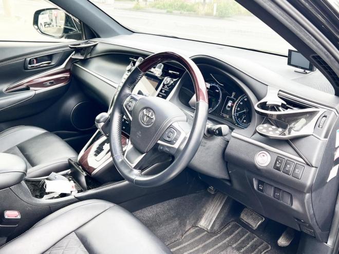 ハリアーハイブリッド2.5ハイブリッドE4プレミアムAdvanced 4WD　ローンが不安な方＜優遇ローン＞本州仕入　純正ナビ　TSS　フルセグTV 4WD