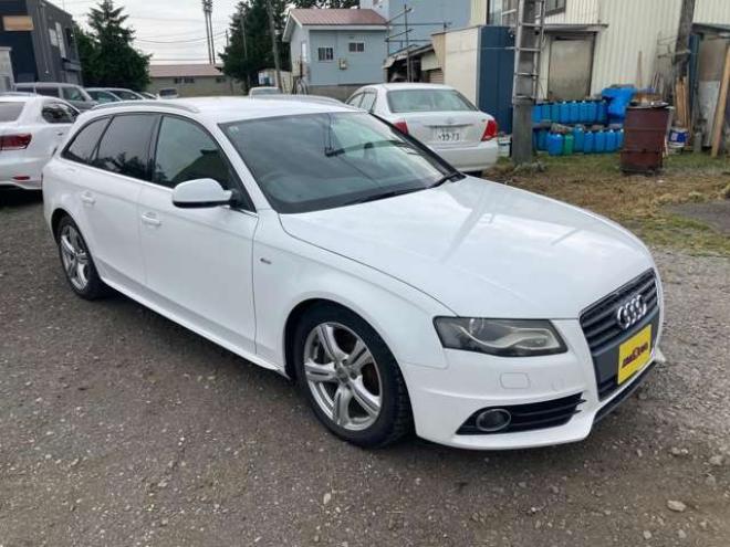 アウディA4アバント 2.0 TFSI クワトロ Sラインパッケージ 4WD　純ナビ・TV・Bカメラ ETC アイビスホワイト 正規輸入車 2000