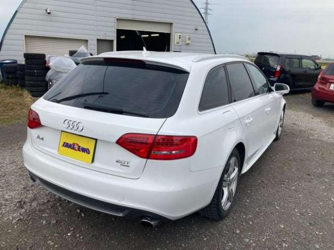 アウディA4アバント 2.0 TFSI クワトロ Sラインパッケージ 4WD　純ナビ・TV・Bカメラ ETC アイビスホワイト 正規輸入車 2000