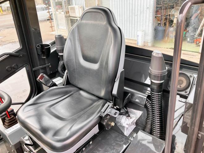 ホイールローダ日立　中古　ZW40-5B　マルチプラウ仕様