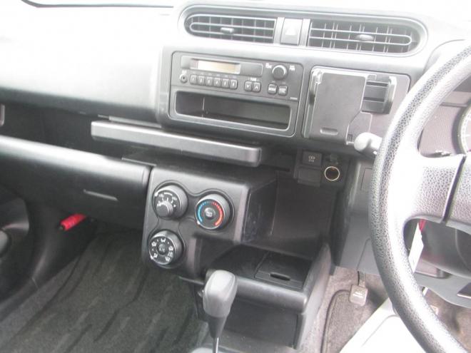 サクシードバンDBE-NCP165V 4WD 1500 5Dr
