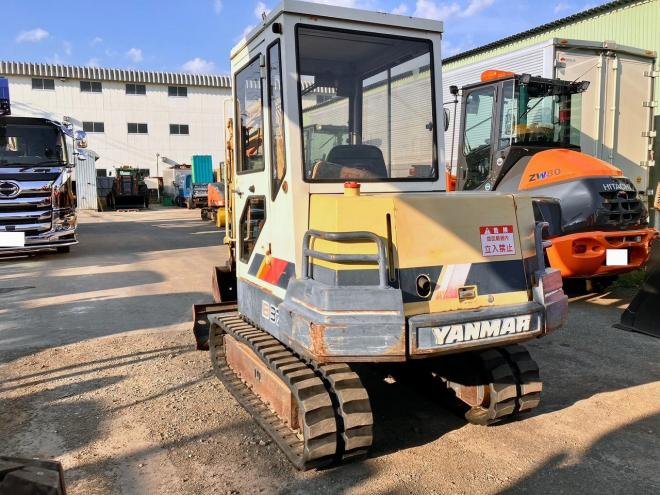 バックホーヤンマー　中古　B37