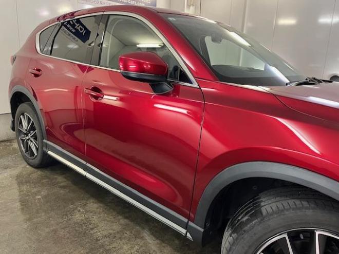 CX-5ＸＤ　Ｌパッケージ　本州仕入　ワンオーナー　寒冷地仕様　禁煙車　ＷＡＫＯＳバリアスコーティング済　スカイアクティブディーゼルターボ　純正１９インチＡＷ　社外１７ＡＷ＋スタッドレスタイヤ付　純正ナビ（地デジ　ＤＶＤ再生　Ｂｌｕｅｔｏｏｔｈ）＋バックカメラ＆サイドカメラ　ＢＯＳＥサウンド　純正ブラックレザーシート　レーダークルーズコントロール　ブラインドスポット　車線逸脱警報　ＬＥＤヘッドライト　両席シートヒーター　アドバンスキー　パワートランク　横滑り防止装置　ＥＴＣ 4WD 2200 5Dr