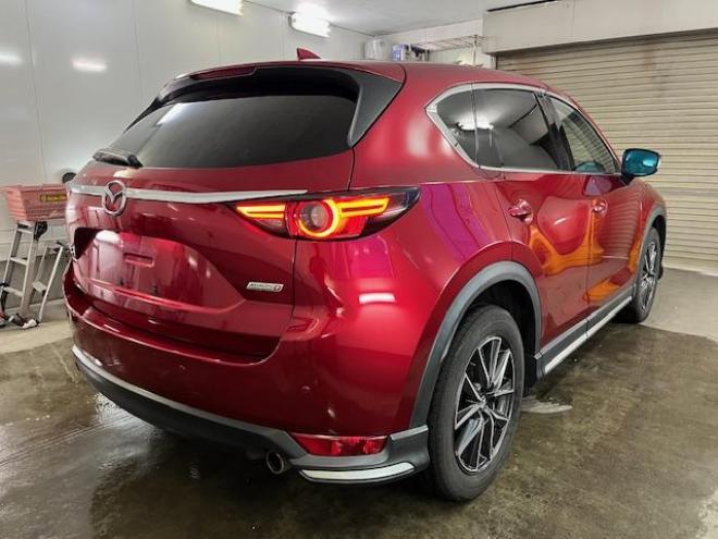 CX-5ＸＤ　Ｌパッケージ　本州仕入　ワンオーナー　寒冷地仕様　禁煙車　ＷＡＫＯＳバリアスコーティング済　スカイアクティブディーゼルターボ　純正１９インチＡＷ　社外１７ＡＷ＋スタッドレスタイヤ付　純正ナビ（地デジ　ＤＶＤ再生　Ｂｌｕｅｔｏｏｔｈ）＋バックカメラ＆サイドカメラ　ＢＯＳＥサウンド　純正ブラックレザーシート　レーダークルーズコントロール　ブラインドスポット　車線逸脱警報　ＬＥＤヘッドライト　両席シートヒーター　アドバンスキー　パワートランク　横滑り防止装置　ＥＴＣ 4WD 2200 5Dr