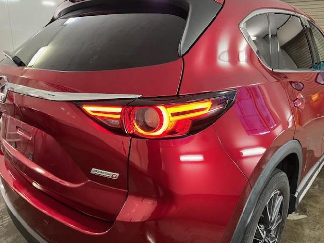 CX-5ＸＤ　Ｌパッケージ　本州仕入　ワンオーナー　寒冷地仕様　禁煙車　ＷＡＫＯＳバリアスコーティング済　スカイアクティブディーゼルターボ　純正１９インチＡＷ　社外１７ＡＷ＋スタッドレスタイヤ付　純正ナビ（地デジ　ＤＶＤ再生　Ｂｌｕｅｔｏｏｔｈ）＋バックカメラ＆サイドカメラ　ＢＯＳＥサウンド　純正ブラックレザーシート　レーダークルーズコントロール　ブラインドスポット　車線逸脱警報　ＬＥＤヘッドライト　両席シートヒーター　アドバンスキー　パワートランク　横滑り防止装置　ＥＴＣ 4WD 2200 5Dr