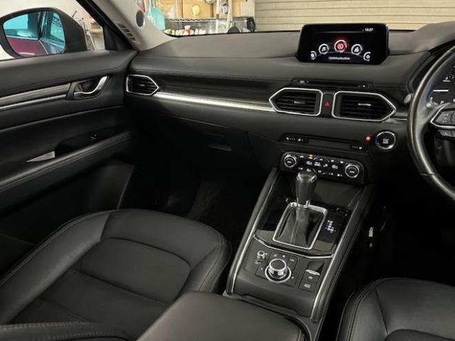 CX-5ＸＤ　Ｌパッケージ　本州仕入　ワンオーナー　寒冷地仕様　禁煙車　ＷＡＫＯＳバリアスコーティング済　スカイアクティブディーゼルターボ　純正１９インチＡＷ　社外１７ＡＷ＋スタッドレスタイヤ付　純正ナビ（地デジ　ＤＶＤ再生　Ｂｌｕｅｔｏｏｔｈ）＋バックカメラ＆サイドカメラ　ＢＯＳＥサウンド　純正ブラックレザーシート　レーダークルーズコントロール　ブラインドスポット　車線逸脱警報　ＬＥＤヘッドライト　両席シートヒーター　アドバンスキー　パワートランク　横滑り防止装置　ＥＴＣ 4WD 2200 5Dr