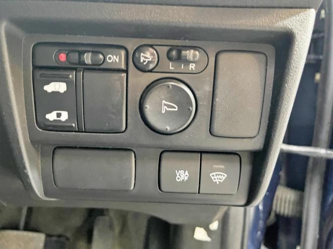 フリード1.5G Lパッケージ 4WD 5年保証 パワスラ ナビTV Bカメ 寒冷地仕様 禁煙
