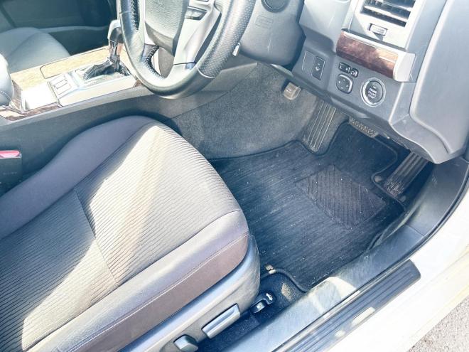 マークX2.5 250G Four 4WD　ローンが不安な方＜優遇ローン＞寒冷地仕様　純正ナビ　フルセグTV 4WD