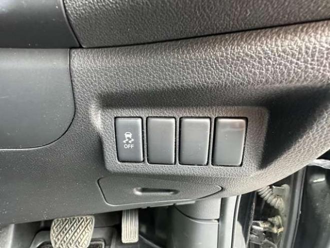 エクストレイル2.0 20Xtt 4WD　SDナビ　4WD切り替スイッチ　ETC 2000